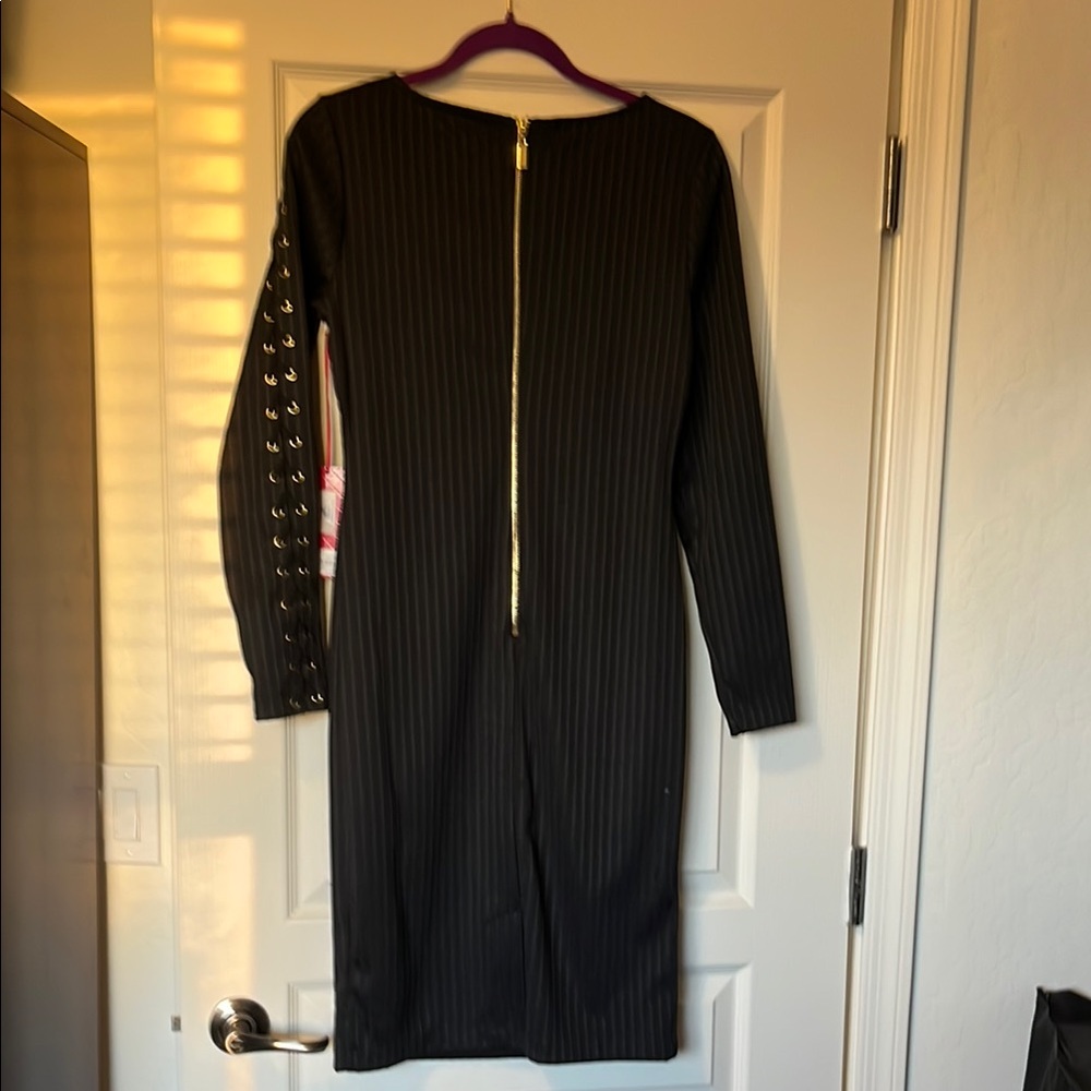 Jennifer Lopez Black Long Sleeve Sheath Dress - Picture 3 of 10